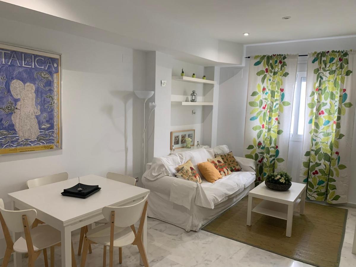 Apartamento Triana Apartment Севиля Екстериор снимка